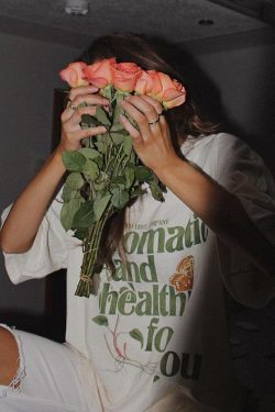 Vintage American Retro White Short Sleeve T-Shirt for Women, Oversized Loose Fit, 90s Inspired Casual Top