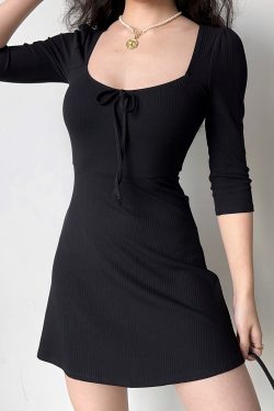 Vintage Bow U-Neck Three-Quarter Sleeve Black Dress - Women's A-Line Style for Early Autumn, Perfect for Y2K and Retro Fashion Lovers