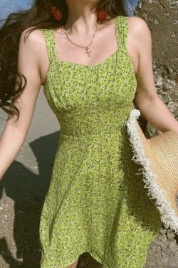Vintage Floral Green Square Neck Wide Strap Slip Dress - 2023 Spring/Summer Vacation Style, Perfect for Y2K and Korean Aesthetic