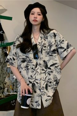 Vintage Floral Short Sleeve Shirt for Women - 2025 Summer Hawaiian Beach Top - Versatile Loose Fit Hong Kong Style