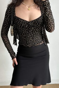 Vintage Floral V-Neck Camisole & Short Sleeve Cardigan Set - Women's Slim Fit, French Style, Perfect for Y2K & Retro Looks