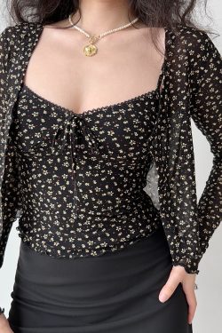 Vintage Floral V-Neck Camisole & Short Sleeve Cardigan Set - Women's Slim Fit, French Style, Perfect for Y2K & Retro Looks
