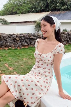 Vintage French Floral Dress with Short Sleeves and A-Line Mid-Length Skirt - Perfect for 90s and Y2K Inspired Styles