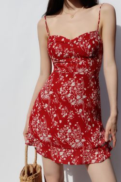 Vintage French Floral V-Neck Dress with Ruffles - Red Spaghetti Strap Slimming Vacation Short Dress for Summer Style