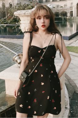 Vintage French Fruit Print A-Line Slip Dress - Waist-Cinching Short Skirt for Spring/Summer 2025 - Chic 90s Inspired Style
