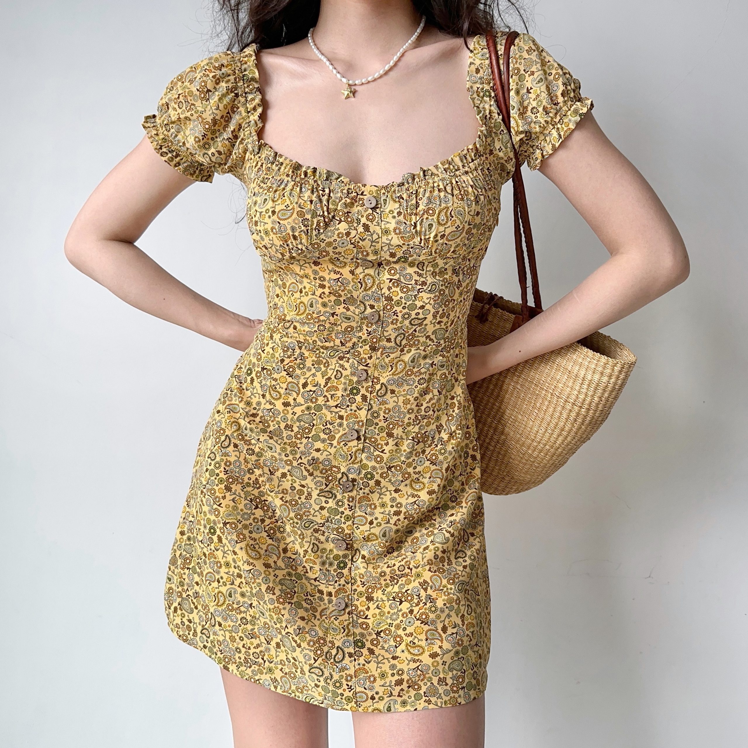 Vintage French Puff Sleeve Floral Dress for Women - A-Line Short Skirt, Square Neck, Perfect for Y2K and Retro Style Vintage French Puff Sleeve Floral Dress for Women - A-Line Short Skirt, Square Neck, Perfect for Y2K and Retro Style