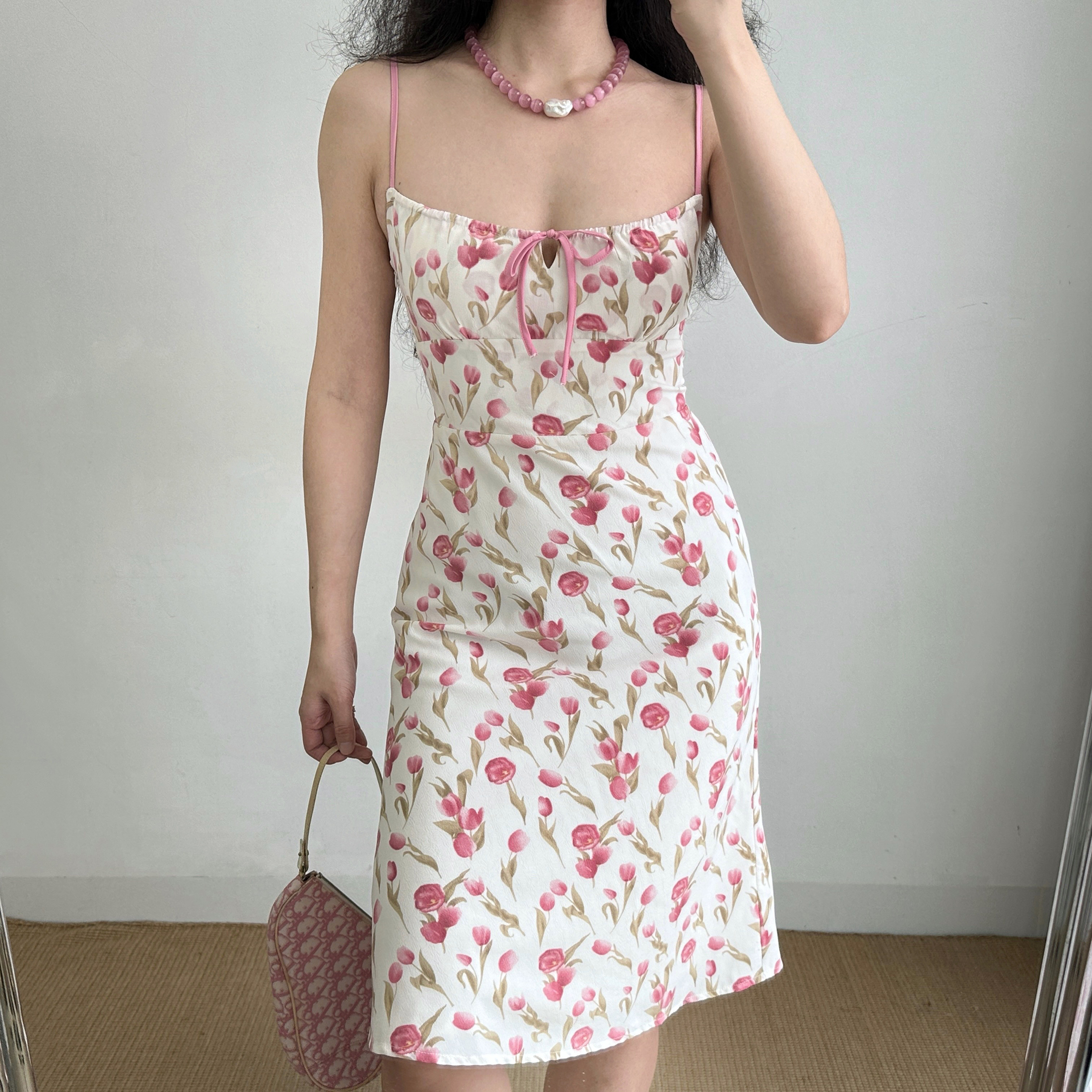 Vintage French Tulip Strap Dress for Women - Summer Slim A-Line Waist-Defined Short Skirt - 90s Inspired Fashion Vintage French Tulip Strap Dress for Women - Summer Slim A-Line Waist-Defined Short Skirt - 90s Inspired Fashion