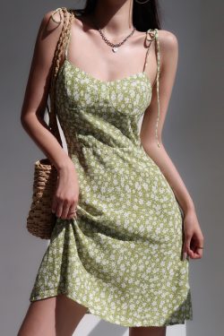 Vintage Green Lace-Up Floral Spaghetti Strap Dress - Feminine Waist-Cinching A-Line Mini for Vacation Style
