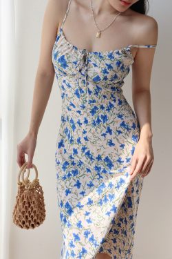 Vintage-Inspired Blue Butterfly Print Midi Dress with Waist Definition for Women - Perfect for Summer Vacations and 90s Style
