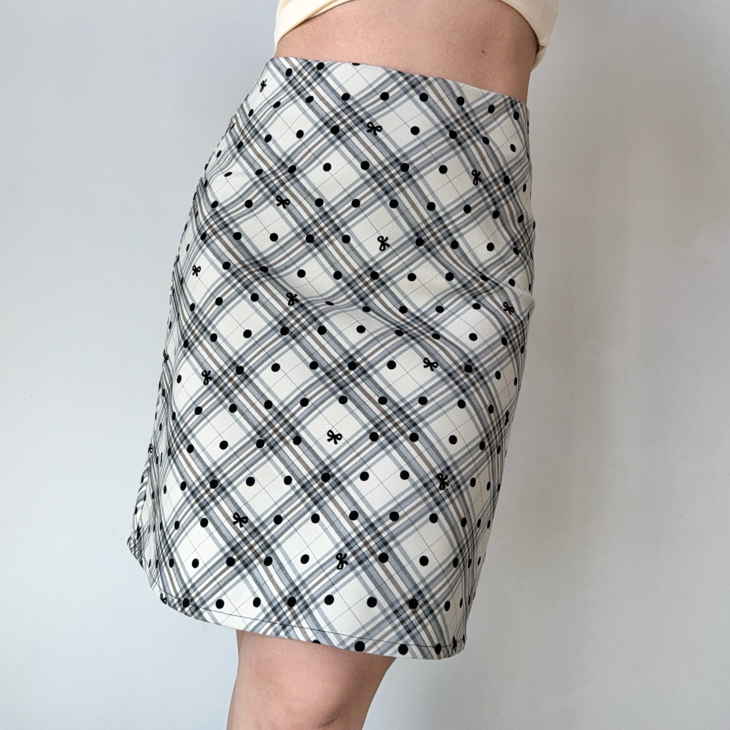 Vintage-Inspired Plaid Polka Dot A-Line Skirt for Women - High Waist Bodycon Mini/Midi Skirt in American Style Vintage-Inspired Plaid Polka Dot A-Line Skirt for Women - High Waist Bodycon Mini/Midi Skirt in American Style