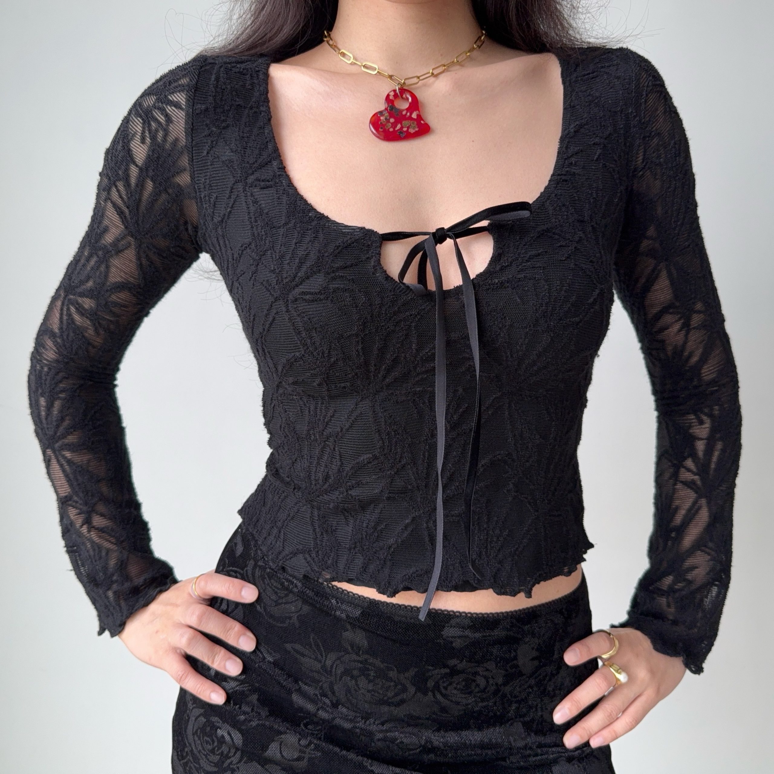 Vintage Jacquard Lace-Up Long Sleeve U-Neck Top for Women - Slim Fit American Style T-Shirt, Perfect for 90s and Y2K Fashion Lovers Vintage Jacquard Lace-Up Long Sleeve U-Neck Top for Women - Slim Fit American Style T-Shirt, Perfect for 90s and Y2K Fashion Lovers