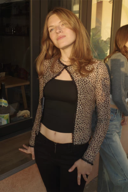 Vintage Leopard Print Cardigan with Lace Trim and Tie Detail - Spring 2025 Women's Slim Fit Fashion Top for a Wild Look