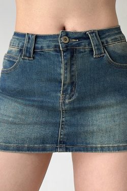 Vintage Low-Waist Denim Ultra-Short Bodycon Skirt for Women - European & American Style, Slim Fit, Anti-Exposure Design