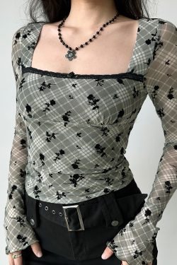 Vintage Velour Plaid Square Neck Long Sleeve T-shirt for Women - Slim Fit Short Crop Top, Y2K Inspired American Style