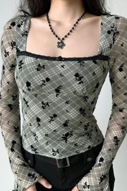 Vintage Velour Plaid Square Neck Long Sleeve T-shirt for Women - Slim Fit Short Crop Top, Y2K Inspired American Style