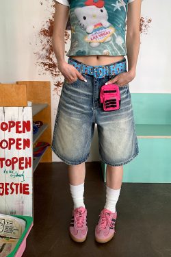 Vintage Washed Distressed Denim Shorts for Men and Women, Loose Casual High Street Five-Point Style for Summer Fashion