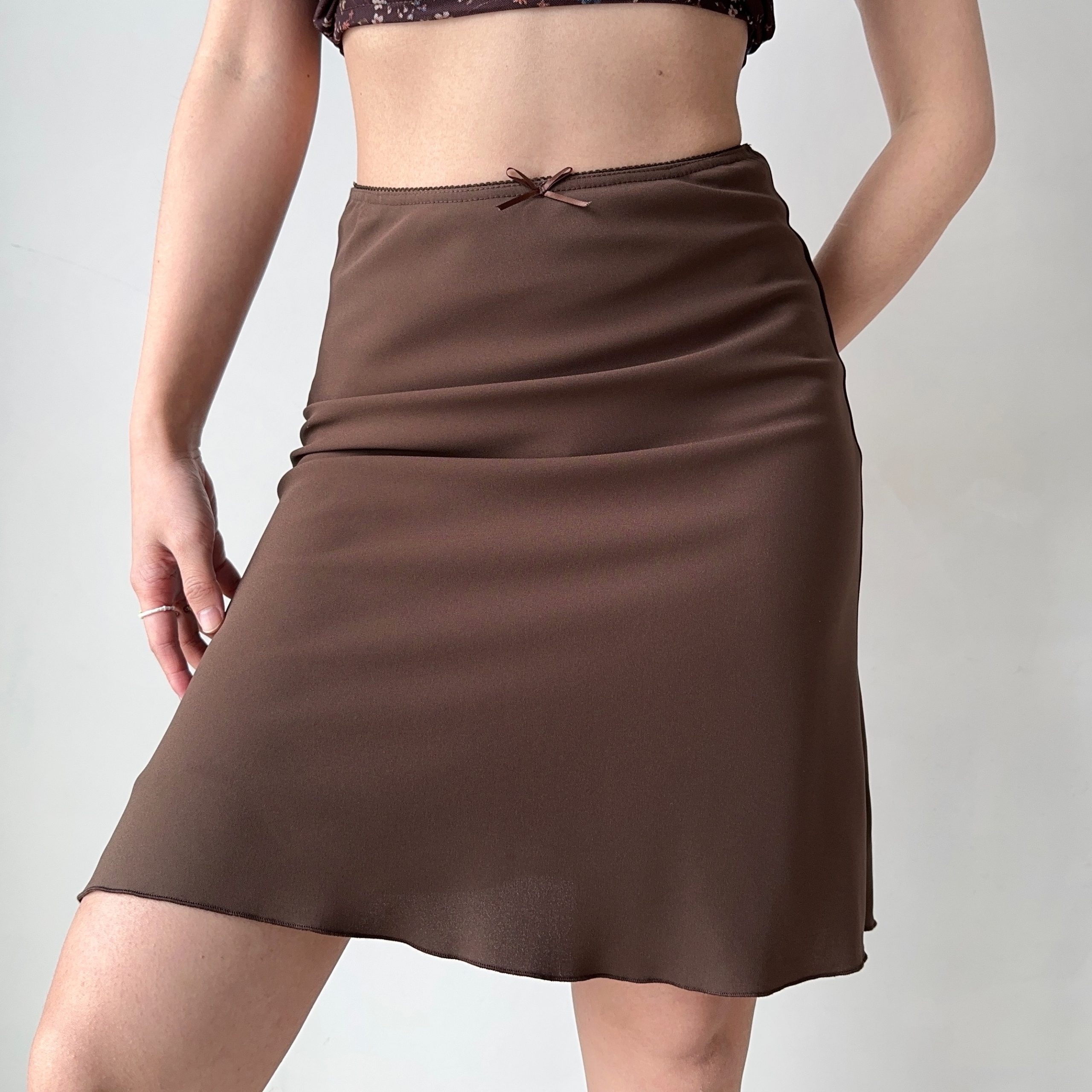 White Draped Midi Skirt for Women - Summer Mid-Waist Fitted Mermaid Style, European & American A-Line Design, Trendy Fashion Piece White Draped Midi Skirt for Women - Summer Mid-Waist Fitted Mermaid Style, European & American A-Line Design, Trendy Fashion Piece