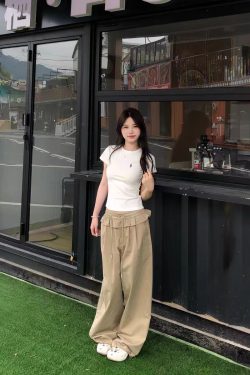 White Slim-Fit Short Sleeve T-Shirt for Women - Flattering Waist-Cinching Top in 2025 Summer Style, Perfect for Y2K and Casual Looks