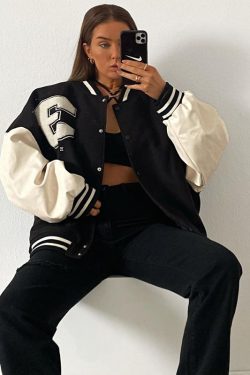 Women's American Retro Black Baseball Jacket - Sweet Cool High Street Pilot Style for Spring, Spicy Short Design