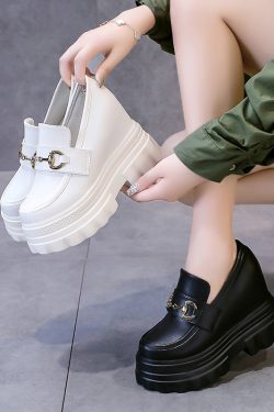 Women's Black Thick-Soled Platform Loafers - British Style 2024 Versatile Design for a Chic Niche Look