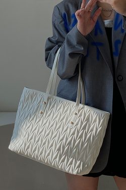 Women's High-End Large Capacity Commuter Tote Bag - 2025 Niche Design for Spring/Summer Fashion