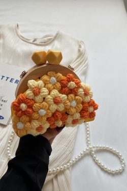 Women's Knitted Flower Pearl Chain Crossbody Shell Bag - Trendy 2025 Fashion Accessory, Perfect for Y2K and Casual Styles