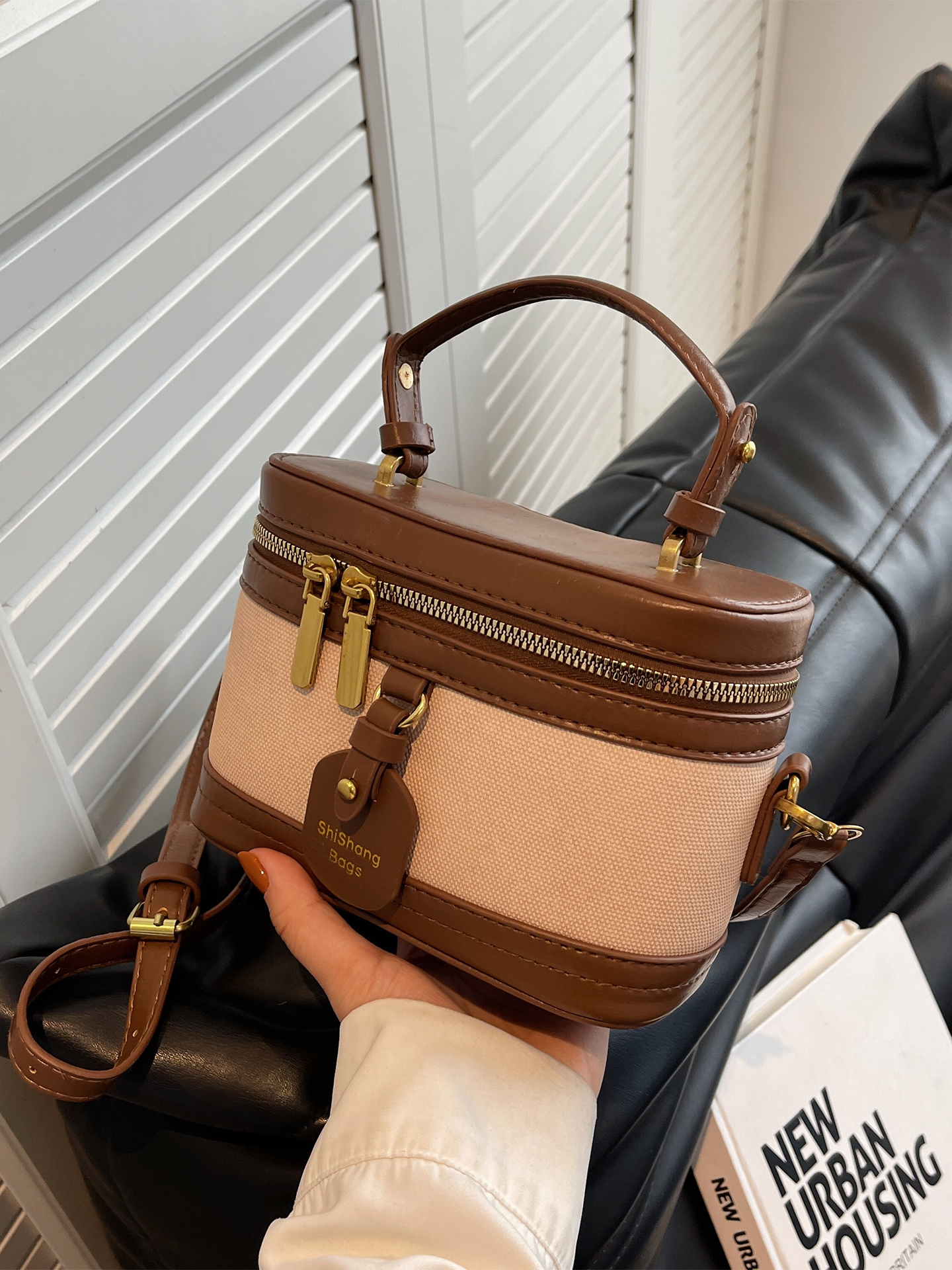 Women's Mini Crossbody Bucket Bag - Trendy High-End Shoulder Bag for 2025 Fashionistas Women's Mini Crossbody Bucket Bag - Trendy High-End Shoulder Bag for 2025 Fashionistas