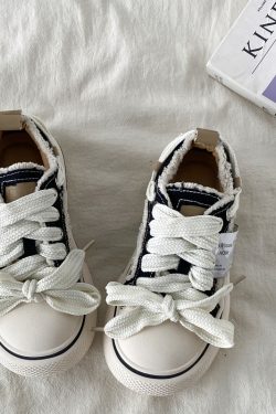 Women's Retro Round-Toe Thick-Soled Canvas Shoes - 2025 Spring Big-Headed Board Shoes, Non-Repetitive Design, Stylish Little White Sneakers