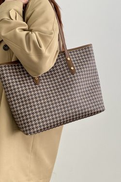 Women's Retro Tote Bag - High-End Shoulder Handbag for Spring Summer 2025 - Large Stylish Design