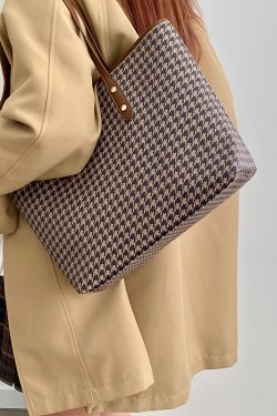 Women's Retro Tote Bag - High-End Shoulder Handbag for Spring Summer 2025 - Large Stylish Design