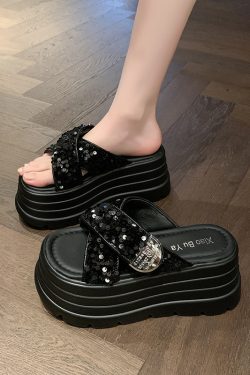 Women's Sequined Fairy-Style Summer Slippers - Thick-Soled Non-Slip Beach Sandals for Skirts - 2025 Trend
