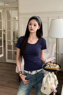 Women's Slim Fit U-Neck Short Sleeve T-shirt - Versatile White Top for Spring 2025, Perfect for Casual 90s Style