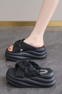 Women's Summer Platform Sandals - Trendy Thick-Soled Height-Increasing Casual Slippers for Outdoor Style 2025