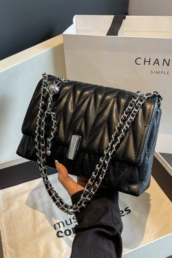 Women's Textured Embroidered Shoulder Bag - Versatile Summer Chain Crossbody Bag for High-End Style 2025