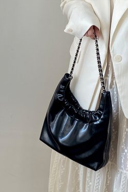 Women's Versatile Chain Underarm Bag - Niche Design for Spring/Summer, Commuter Shoulder Handbag