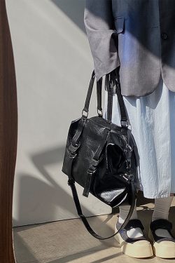 Women's Versatile Shoulder Crossbody Tote Bag - Stylish American Design, Large Capacity for Everyday Use