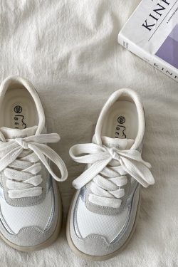 Women's Versatile White Sneakers - Chic Spring 2025 Casual Sports Shoes for Students, Trendy & Comfortable