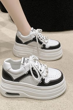 Women's White Thick-Soled Sneakers - Casual Platform Sport Shoes for Petite Height Increase - 2024 Spring/Summer Collection