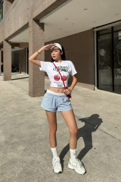 Y2K American Retro Cherry Print Off-Shoulder Short Sleeve Crop Top for Women - Slim Fit Trendy Fashion