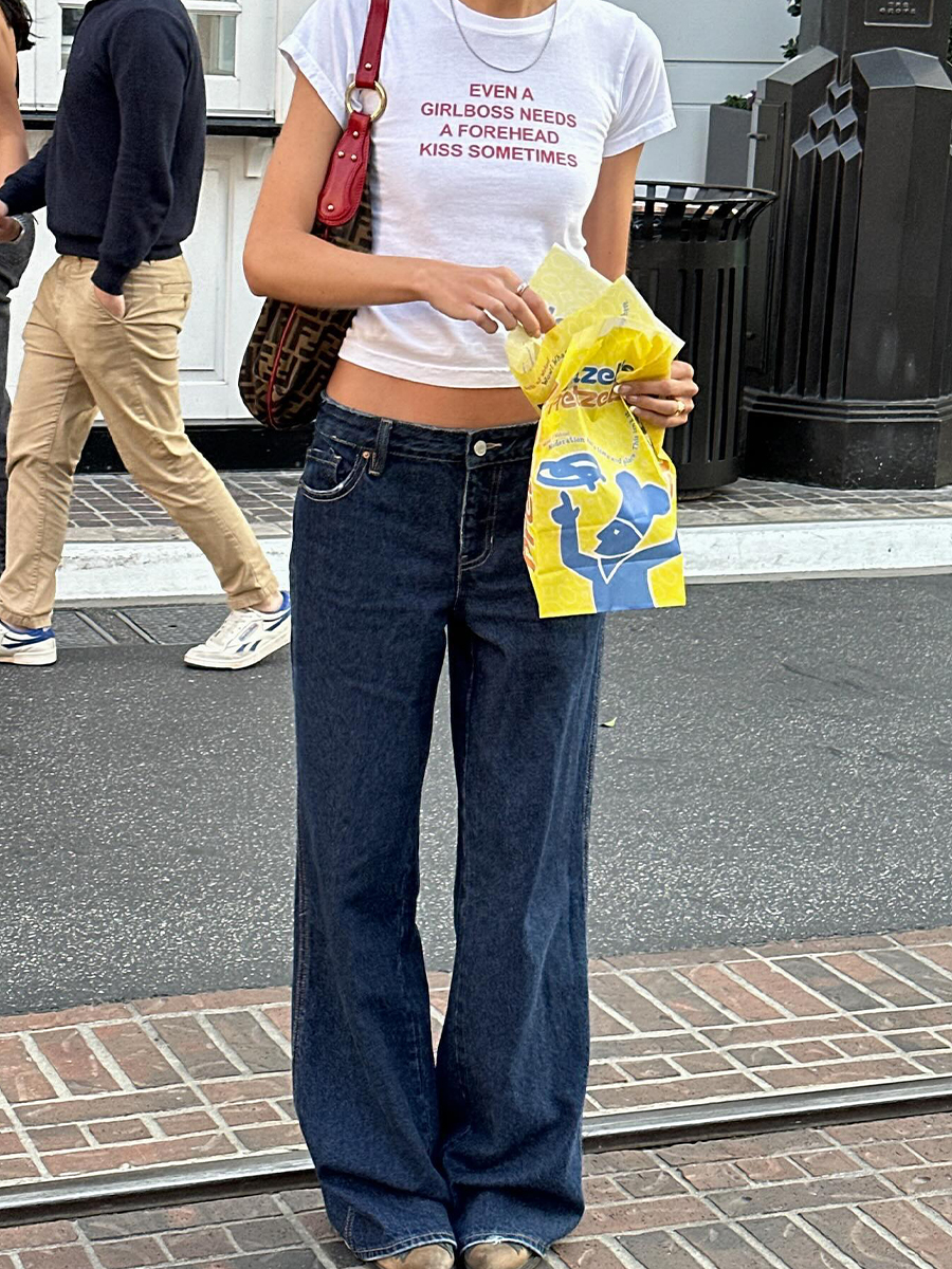 Y2K American Retro White Short Crop Short-Sleeve T-Shirt for Women, Slim Fit Off-Shoulder Trendy Top Y2K American Retro White Short Crop Short-Sleeve T-Shirt for Women, Slim Fit Off-Shoulder Trendy Top