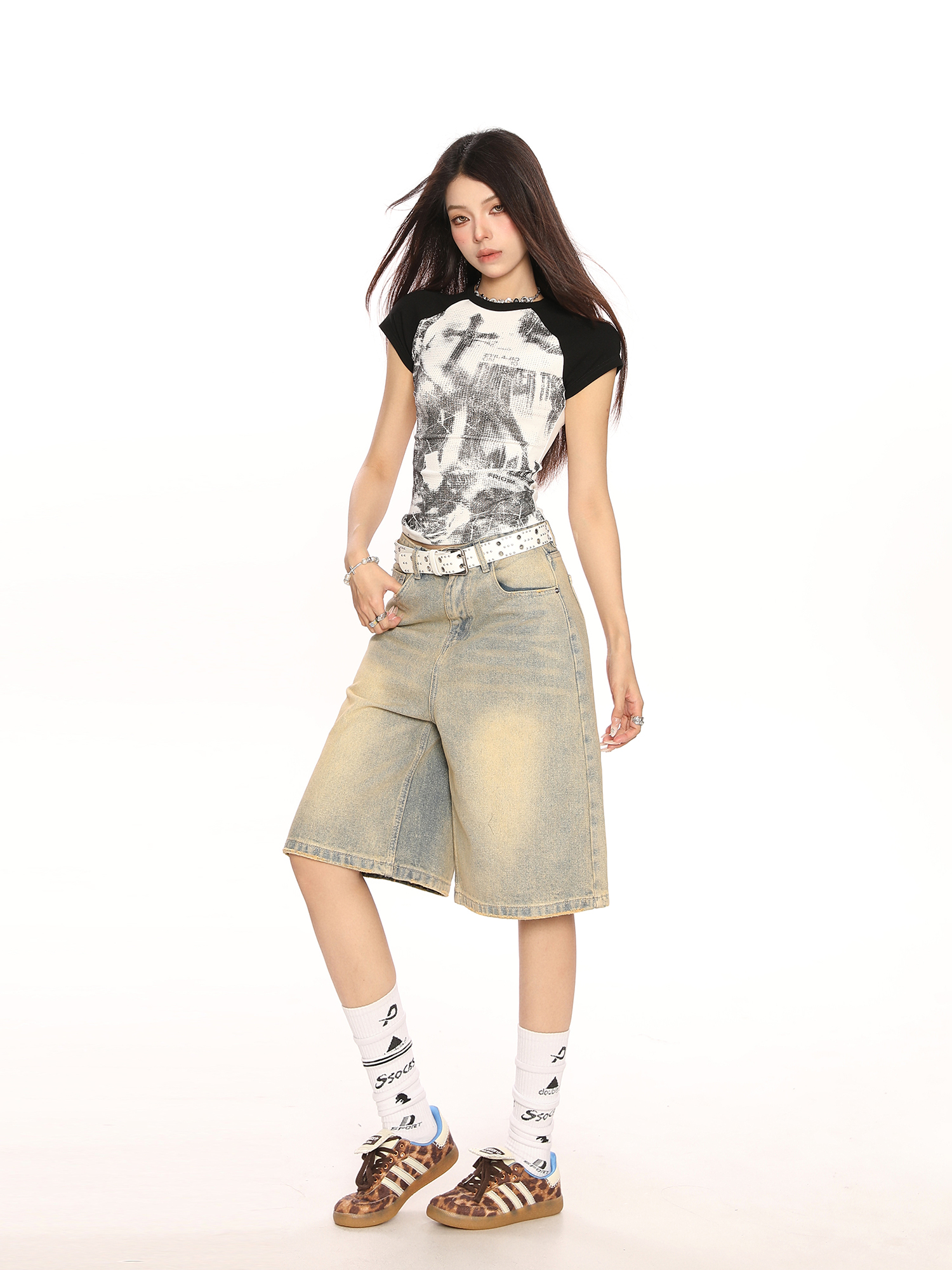 Y2K Cross Graffiti Short Sleeve T-Shirt for Women - Summer Slim Fit Cool Top, Streetwear Inspired Subculture Style Y2K Cross Graffiti Short Sleeve T-Shirt for Women - Summer Slim Fit Cool Top, Streetwear Inspired Subculture Style