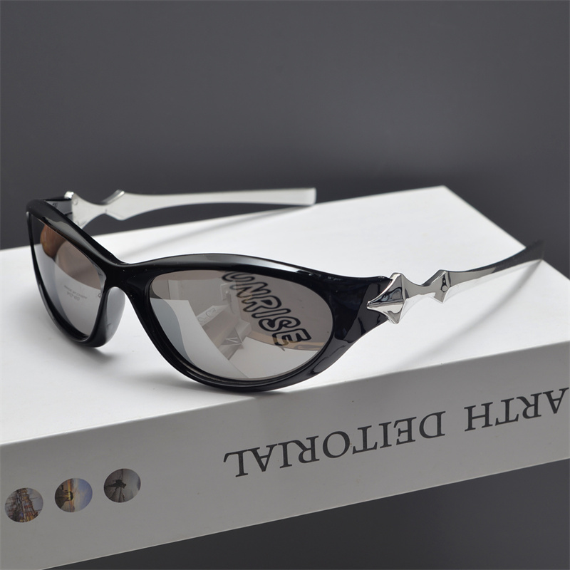 Y2K Futuristic Star-Decorated Sunglasses for Men and Women, Trendy Retro Punk Hip-Hop Cycling Eyewear Y2K Futuristic Star-Decorated Sunglasses for Men and Women, Trendy Retro Punk Hip-Hop Cycling Eyewear