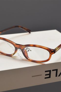 Y2K Futuristic Ultra-Narrow Frame Small Face Sunglasses for Men & Women - Hip-Hop Street Style Small Square Cat-Eye Design