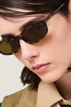 Y2K Futuristic Ultra-Narrow Frame Small Face Sunglasses for Men & Women - Hip-Hop Street Style Small Square Cat-Eye Design