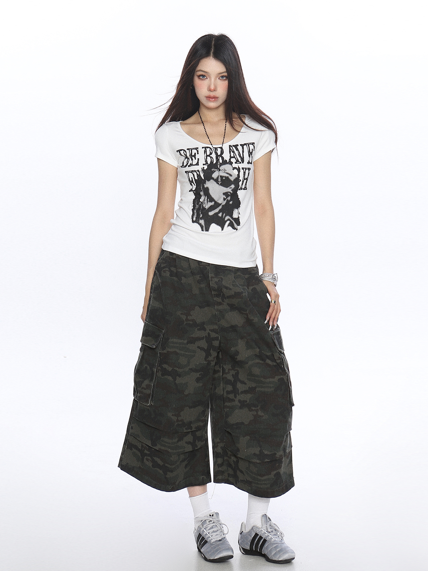 Y2K Slim-Fit Cropped T-Shirt for Women, American-Style Spicy Girl Portrait Print, Short Sleeve Summer Top Y2K Slim-Fit Cropped T-Shirt for Women, American-Style Spicy Girl Portrait Print, Short Sleeve Summer Top