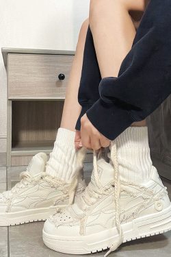 Style Core Aesthetics, New Style Trends Button Decor Raw Edge Skate Shoes