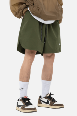 Style Core Aesthetics, New Style Trends Curved Hem Pocket Shorts
