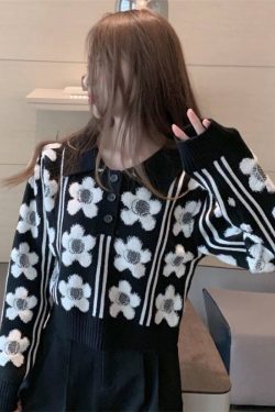Style Core Aesthetics, New Style Trends Floral Pattern Polo-Collar Sweater