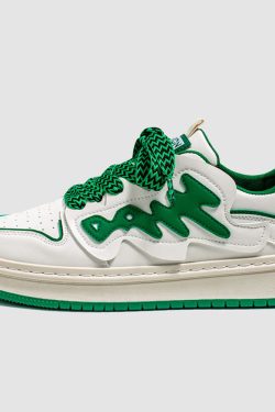 Style Core Aesthetics, New Style Trends Graffiti Pattern Skate Shoes