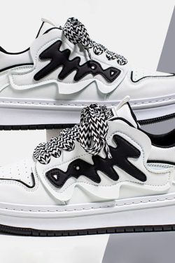 Style Core Aesthetics, New Style Trends Graffiti Pattern Skate Shoes